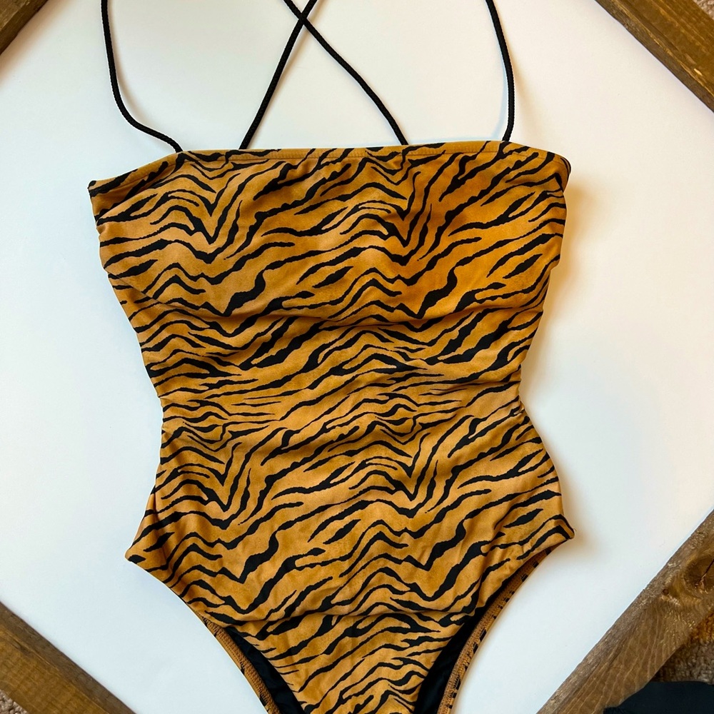 Vix by Paula Hermanny Tiger One-Piece size M